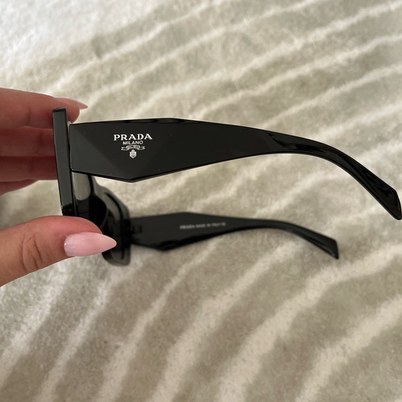 New Never worn Prada Sunglasses - Picture 5 of 8